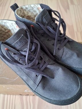 Wildling Arnidois EU 41 Gray Barefoot High Top Sneakers Organic US 9.5 10 Women